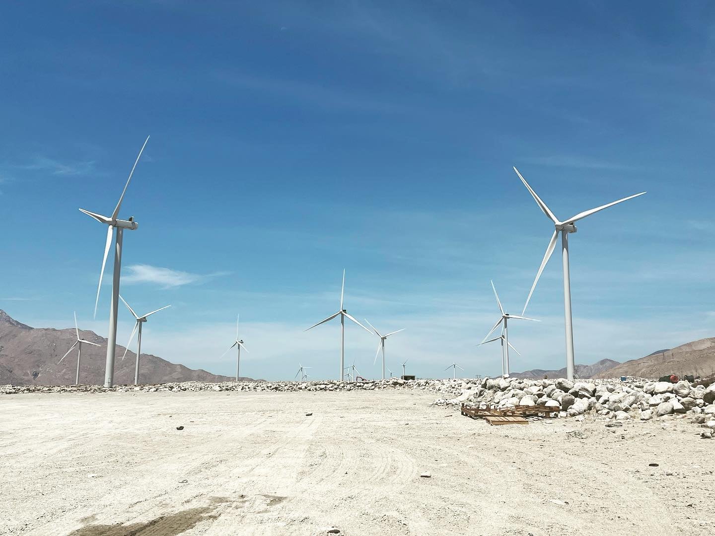 Mountain View Wind